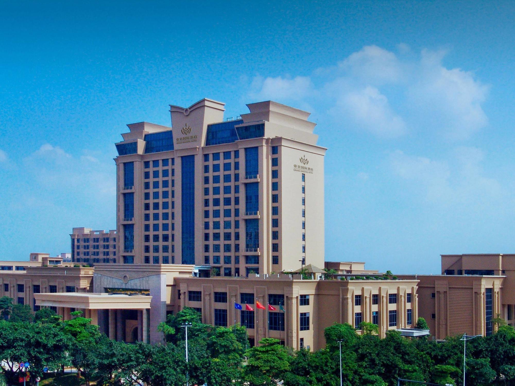 Grand Oriental Hotel ตงกวน ภายนอก รูปภาพ