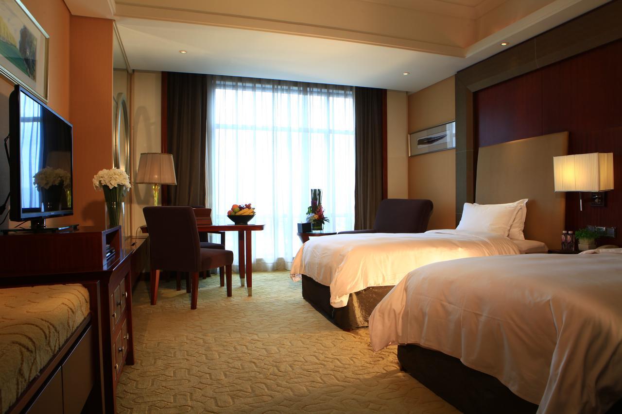 Grand Oriental Hotel ตงกวน ภายนอก รูปภาพ