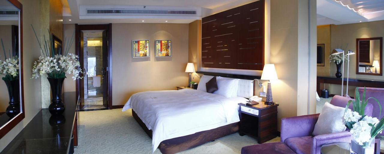 Grand Oriental Hotel ตงกวน ภายนอก รูปภาพ